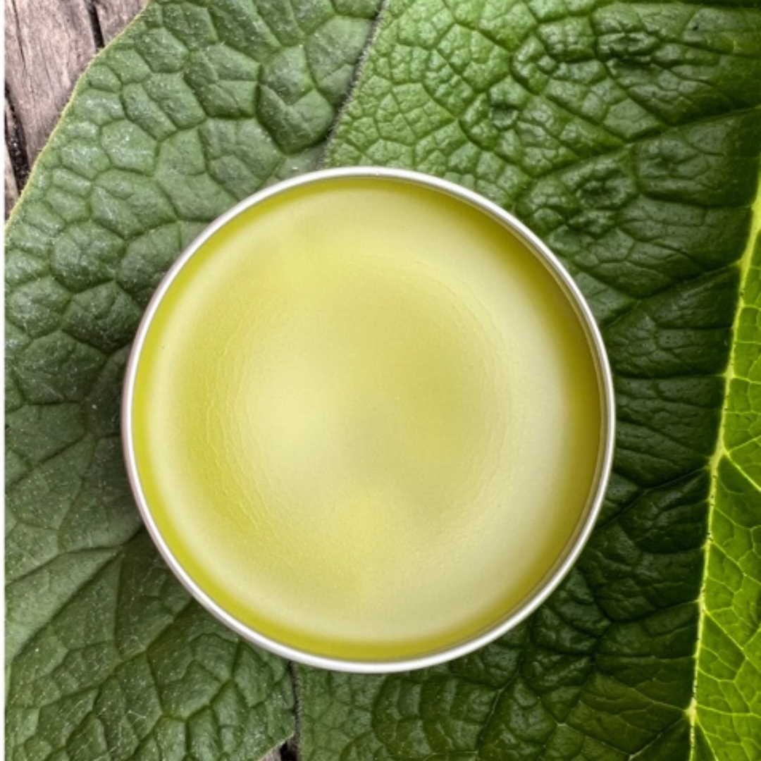 How to Use Comfrey Salve for Skin Relief